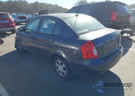 2006 Hyundai Accent Gls z USA, uszkodzony, nr VIN KMHCN46C06U021399